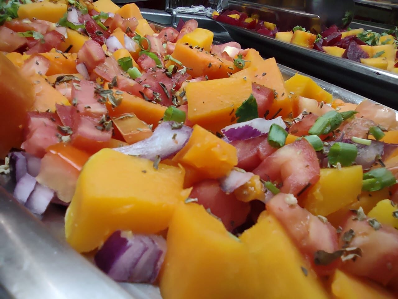 Salada colorida com frutas